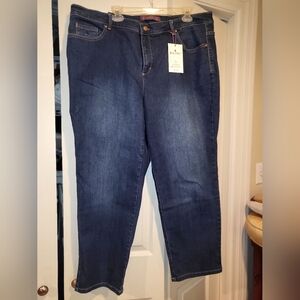 Gloria Vanderbilt Amanda Tapered Leg Jeans